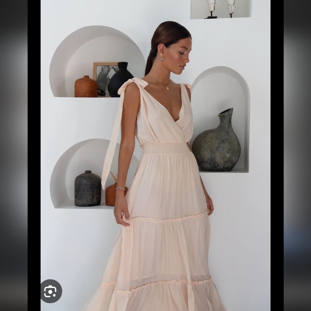 Hazel And Folk Isabella Gown In Rosewater, Large